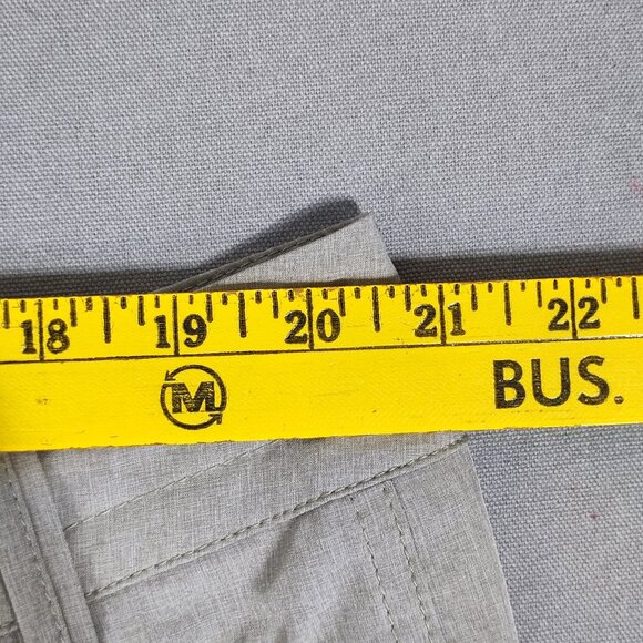 Oakley Hybrid flat front short men's size 40 beige colour surfer board short - Picture 8 of 11